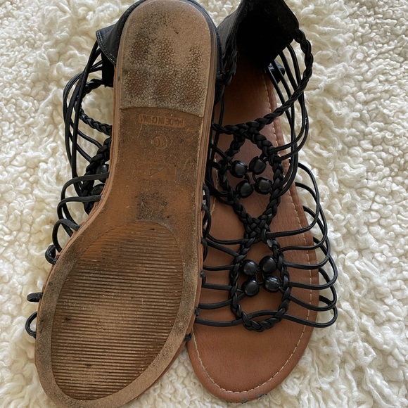 Ardene sandles size 10 - Picture 2 of 2